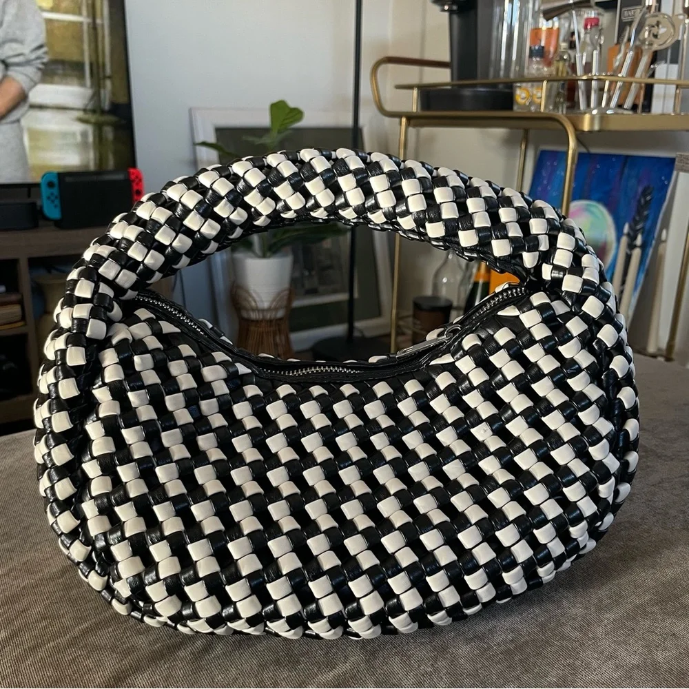 Sincerely Jules Black and White Woven Bag - Picture 7 of 8